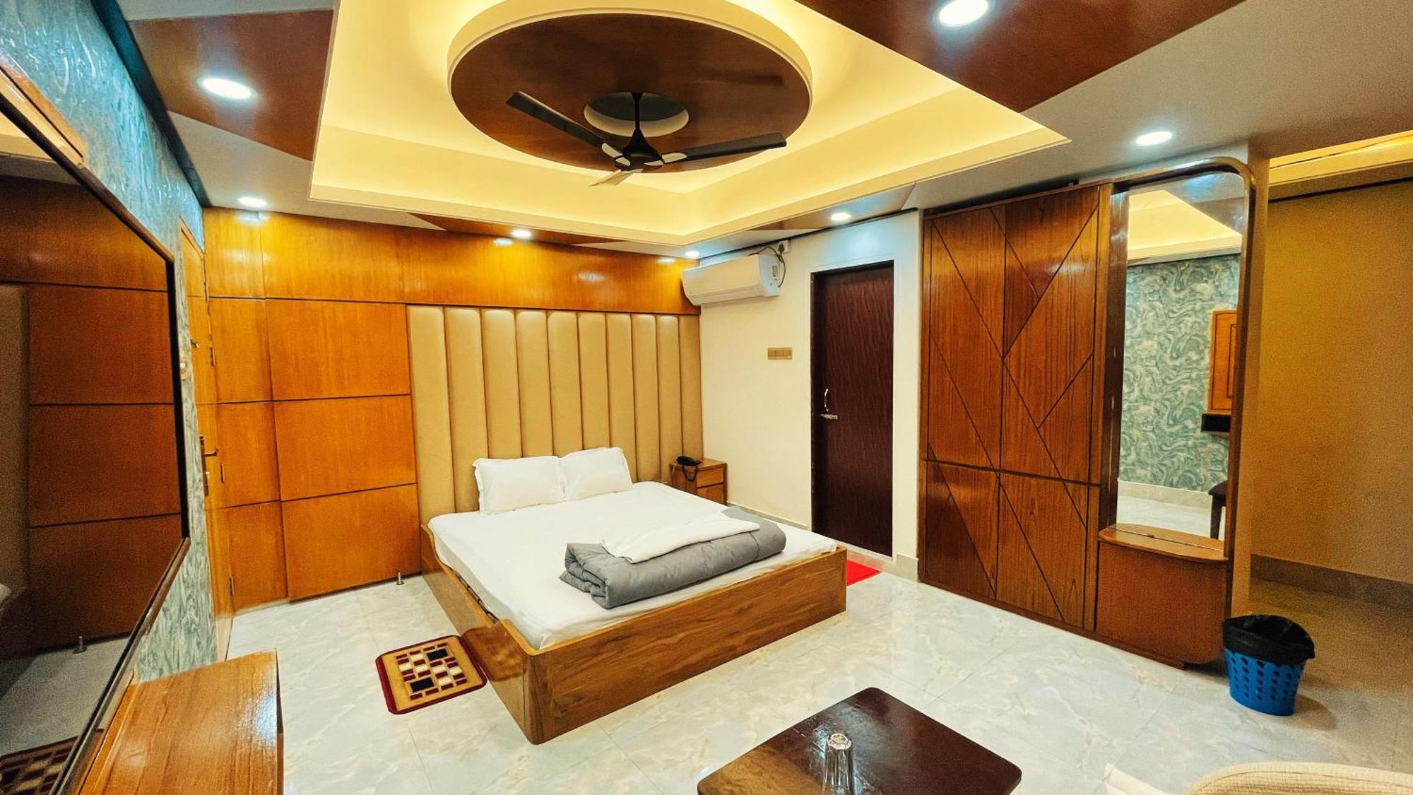 Hotel Sonar Bangla Rangamati Buitenkant foto
